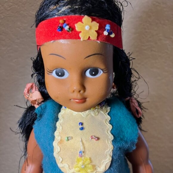 Vintage 1950's Poseable Native American Doll 11" Made in Hong Kong - Picture 2 of 7
